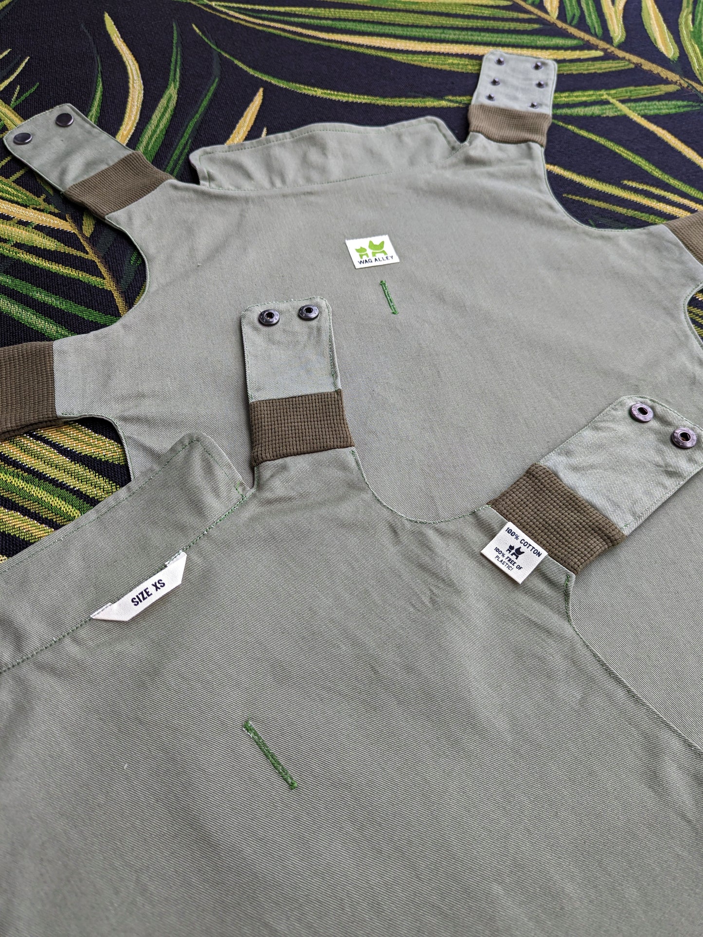 Plastic-Free Raincoat Thyme
