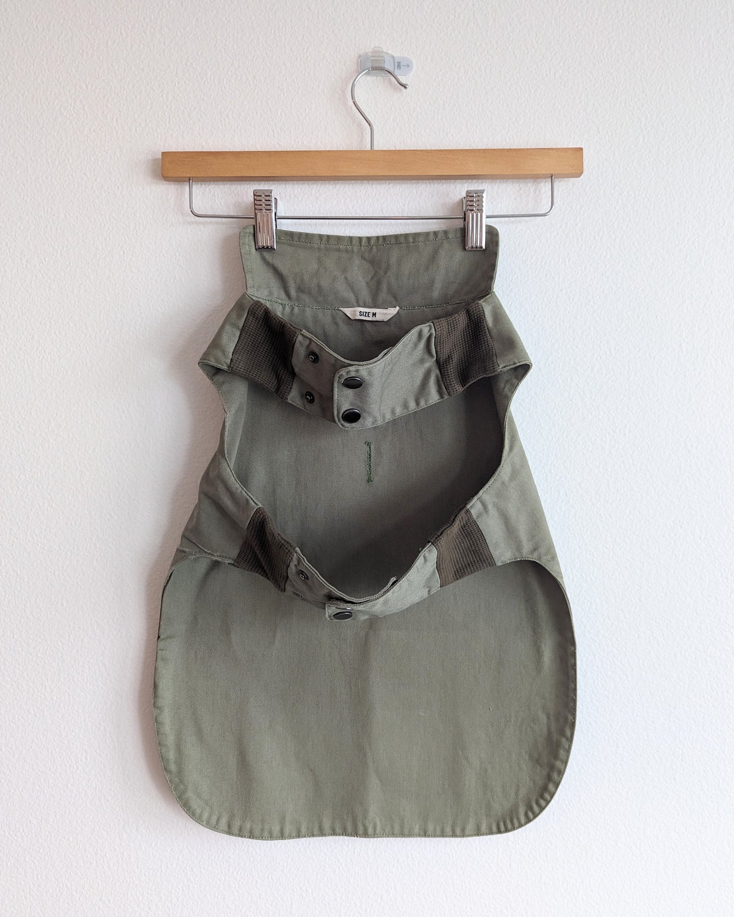 Pre-loved Thyme Raincoat - Size M